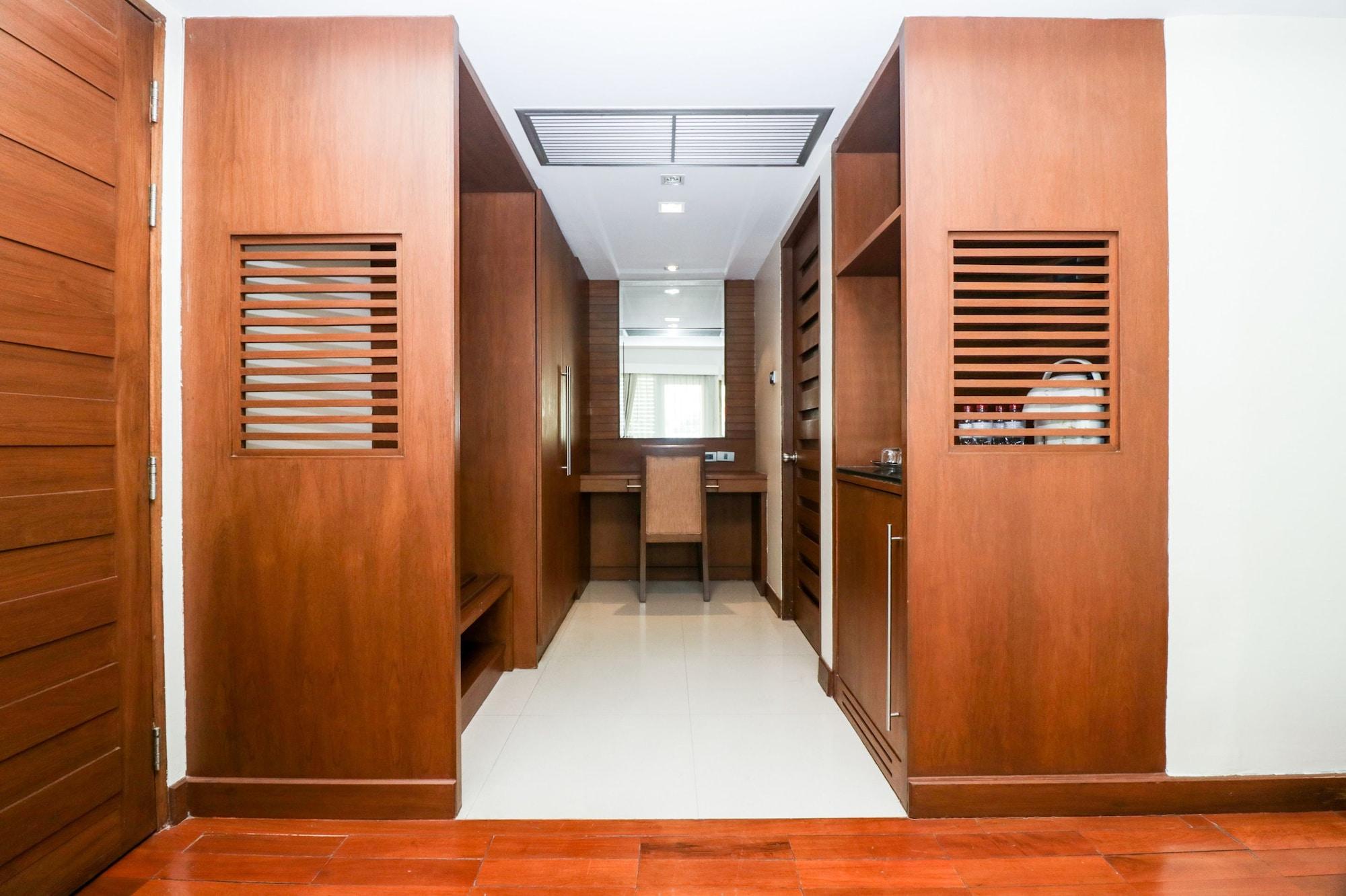 Bally Suite Sukhumvit Bangkok Ngoại thất bức ảnh