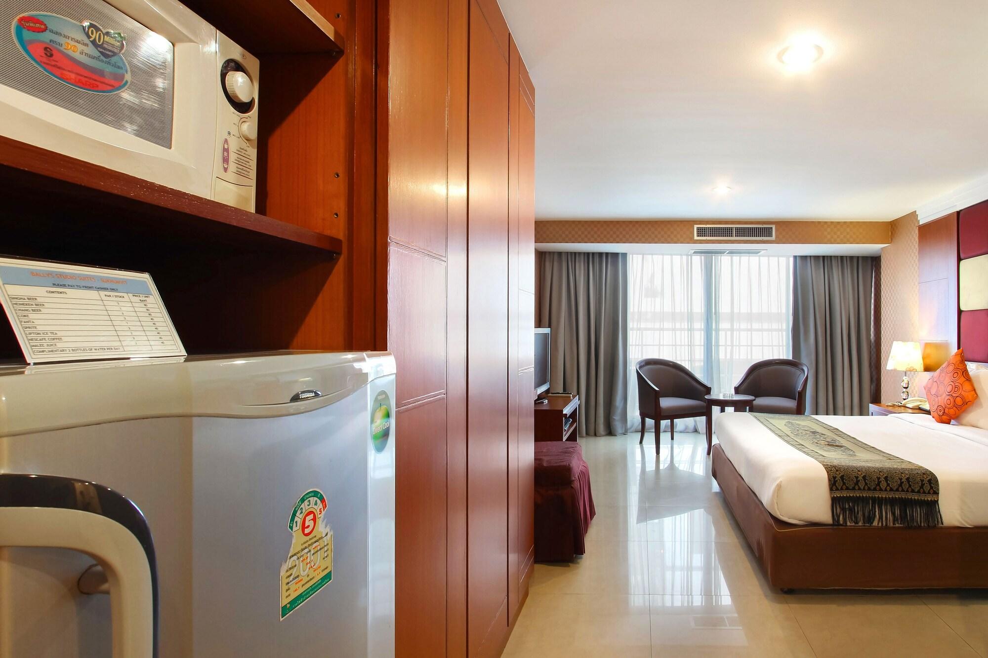 Bally Suite Sukhumvit Bangkok Ngoại thất bức ảnh