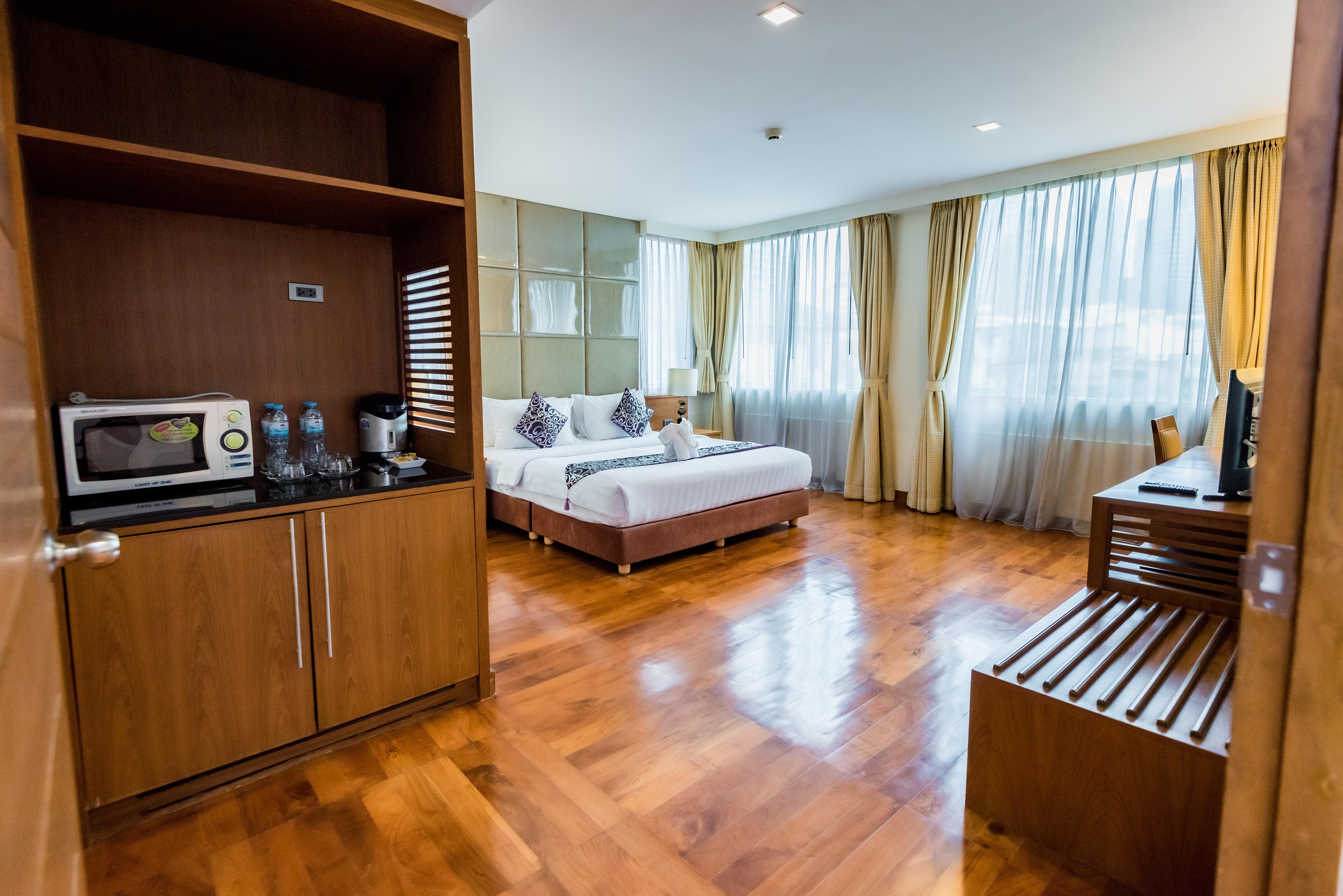 Bally Suite Sukhumvit Bangkok Ngoại thất bức ảnh