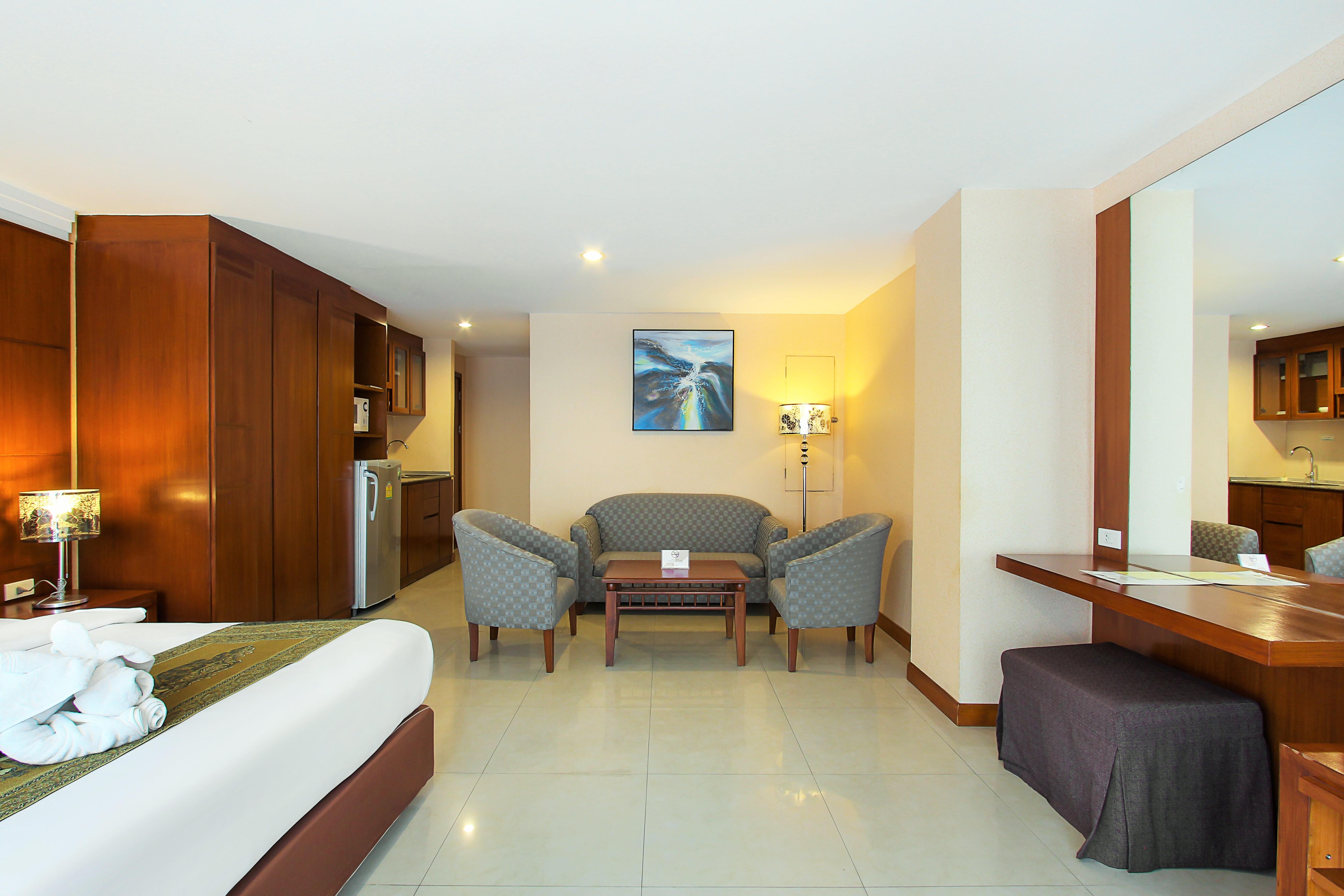 Bally Suite Sukhumvit Bangkok Ngoại thất bức ảnh
