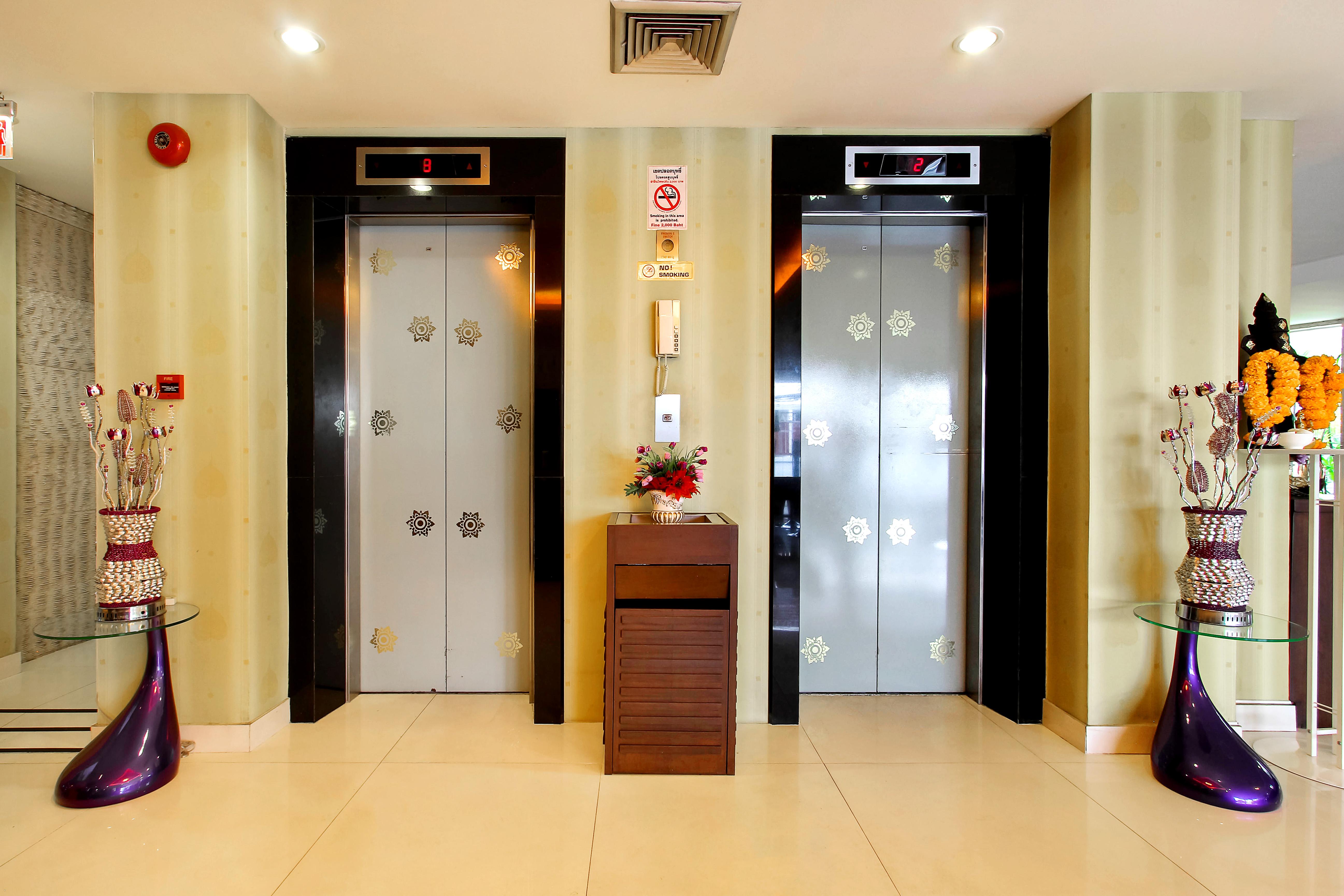 Bally Suite Sukhumvit Bangkok Ngoại thất bức ảnh