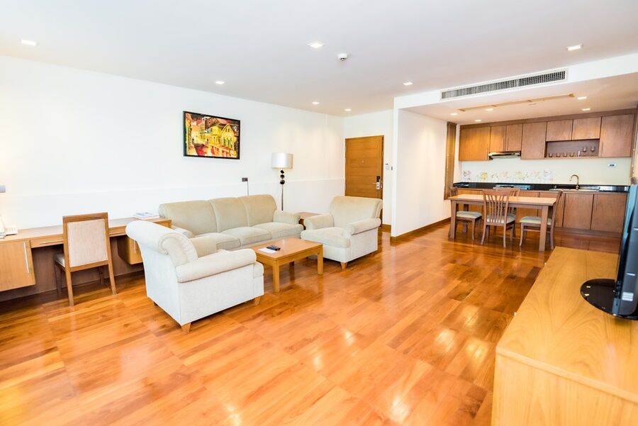Bally Suite Sukhumvit Bangkok Ngoại thất bức ảnh